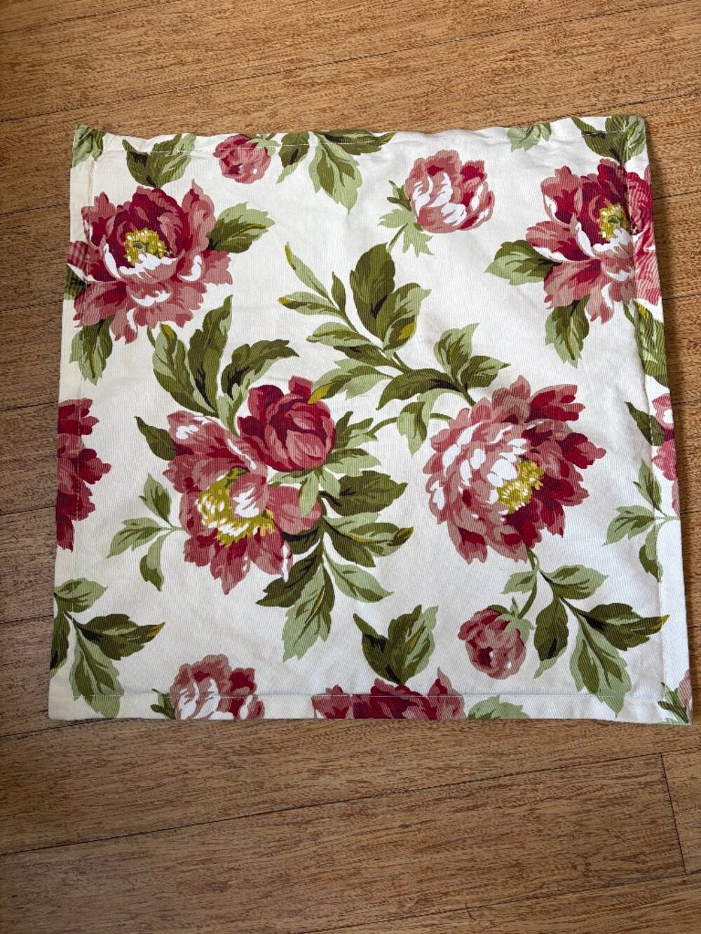 Pottery Barn Floral Accent Pillow Case 20x20 100% Cotton zip Closure Cottagecore